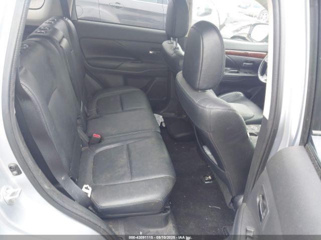 Mitsubishi Outlander Gt Image 10