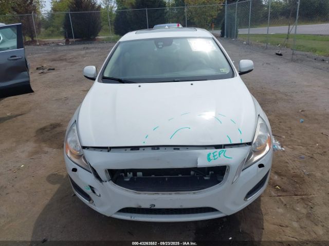 Volvo S60 T5 Image 3