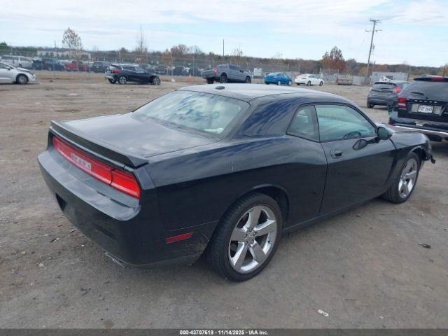 Dodge Challenger Image 7