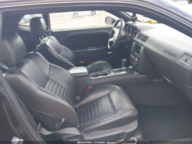 Dodge Challenger Image 14