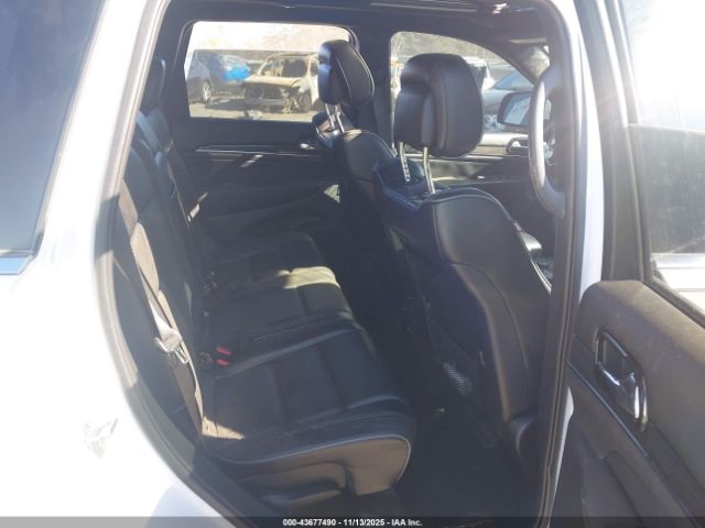 Jeep Grand Cherokee Overland 4x4 Image 15