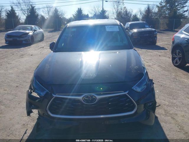 Toyota Highlander Le Image 11