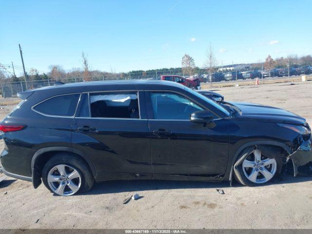 Toyota Highlander Le Image 3