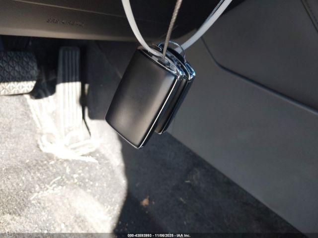 Mazda Mazda3 2.5 S Select Sport Image 2